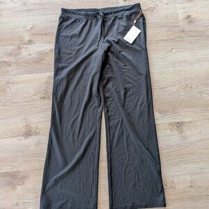 Quince Black Lounge Pants | Size M